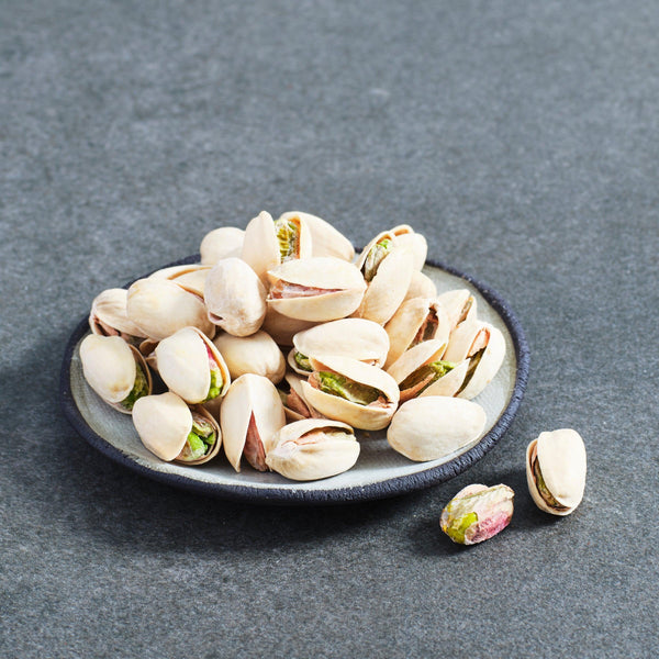 Roasted Pistachio Nuts (unsalted) in their shell in a bowl